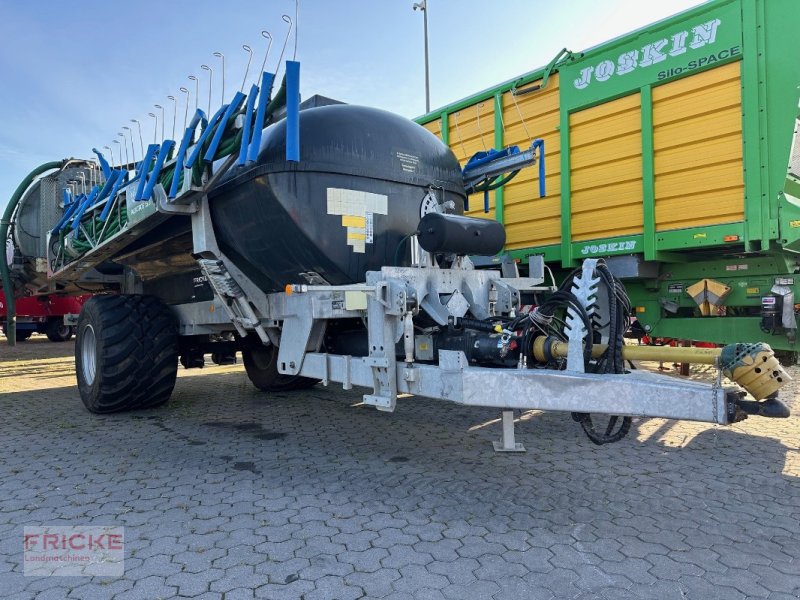 Pumpfass van het type Farmtech Polycis 1100 mit 15m Schleppschlauchverteiler, Gebrauchtmaschine in Bockel - Gyhum (Foto 1)