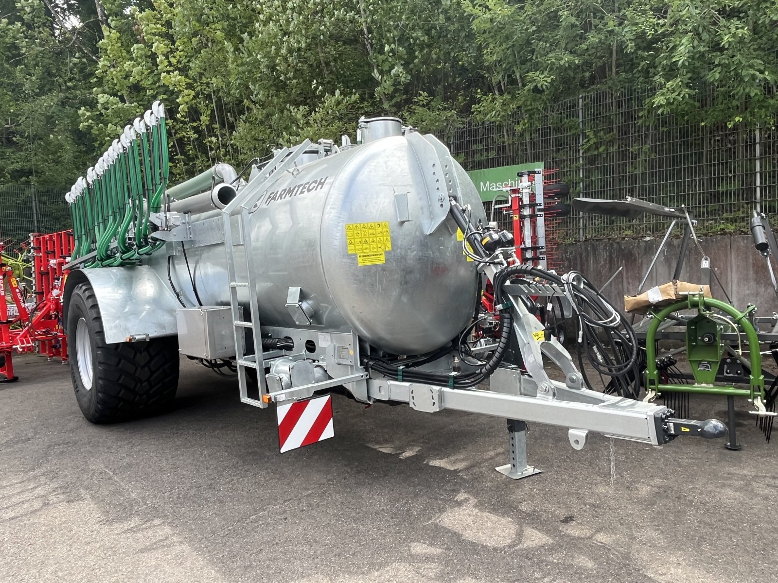 Pumpfass Türe ait Farmtech Pumptankwagen, Neumaschine içinde Donaueschingen (resim 1)