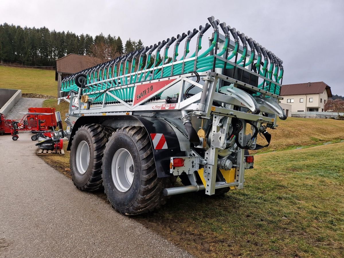 Pumpfass van het type Fliegl PFW 12000 DUO Line Plus + SKATE 150 2.0, Neumaschine in Grünbach (Foto 3)