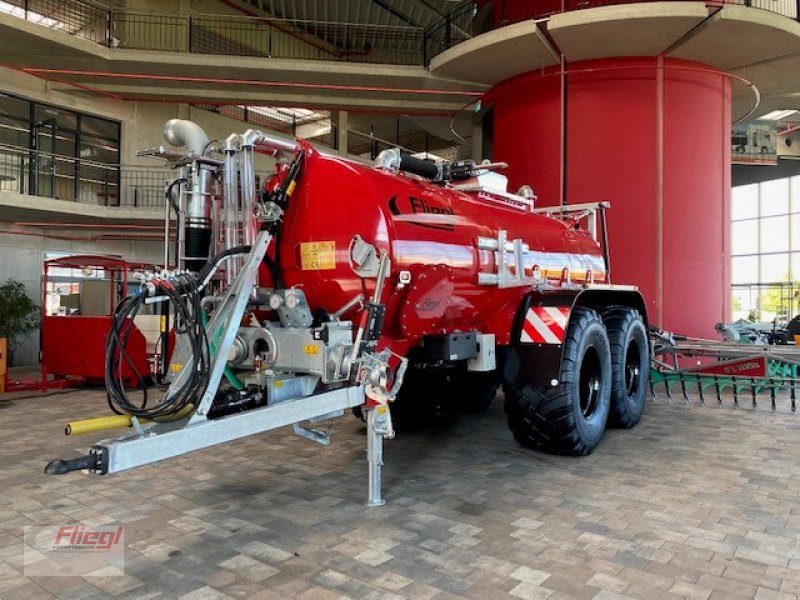 Pumpfass of the type Fliegl PFW 12000l Duoline Plus Tandem, Neumaschine in Mühldorf (Picture 1)