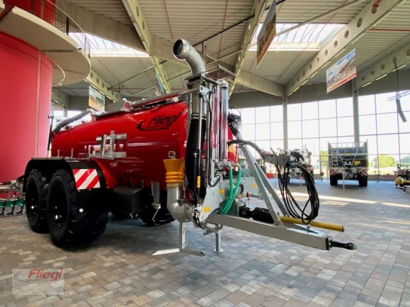 Pumpfass van het type Fliegl PFW 12000l Duoline Plus Tandem, Neumaschine in Mühldorf (Foto 12)