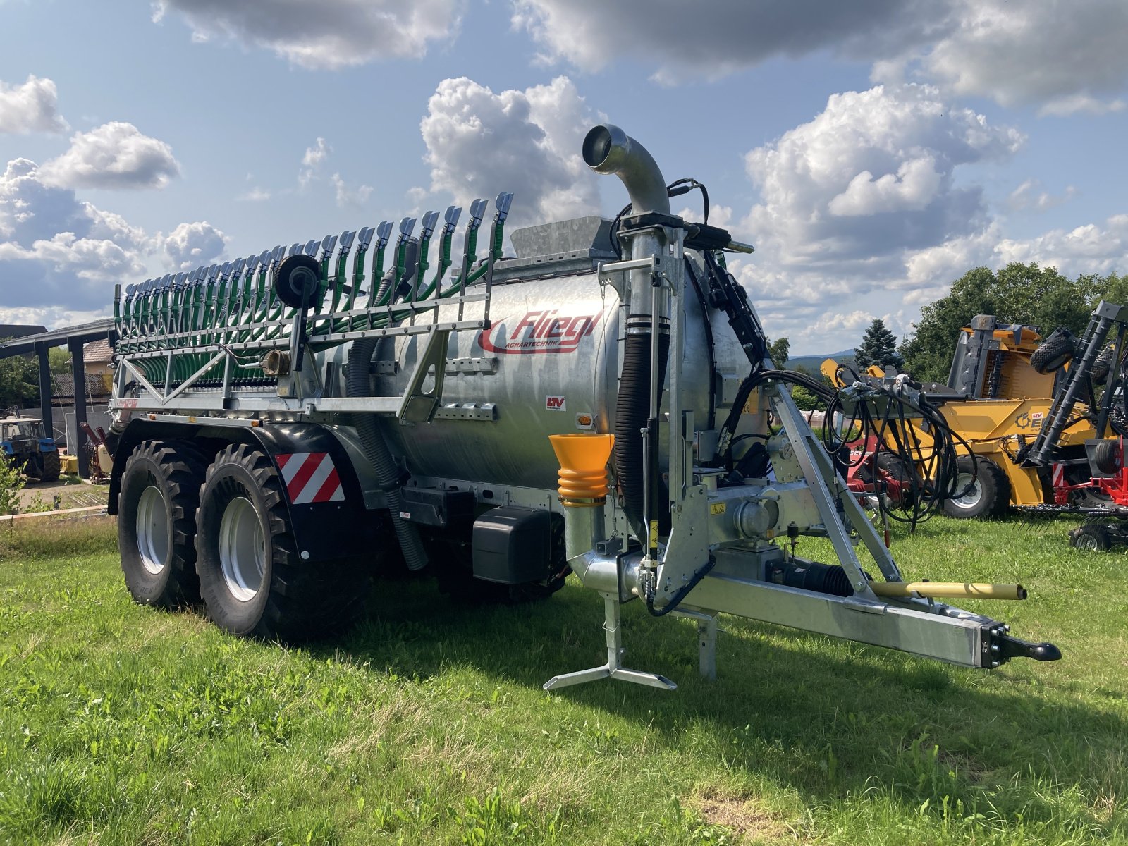 Pumpfass tip Fliegl PFW 14000, Neumaschine in Bodenwöhr/ Taxöldern (Poză 2)