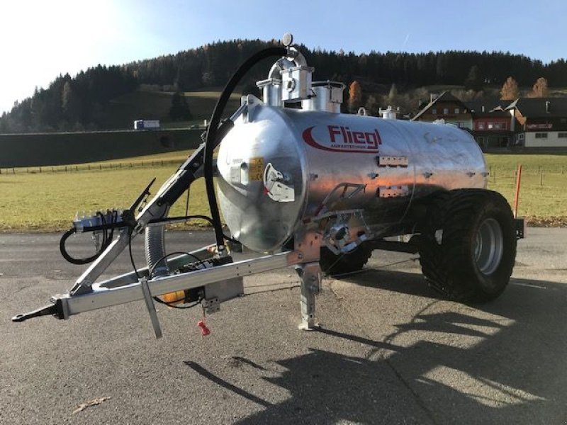 Pumpfass van het type Fliegl Vakuumfass 5000l Jumbo Line Güllefass, Neumaschine in Tamsweg (Foto 1)