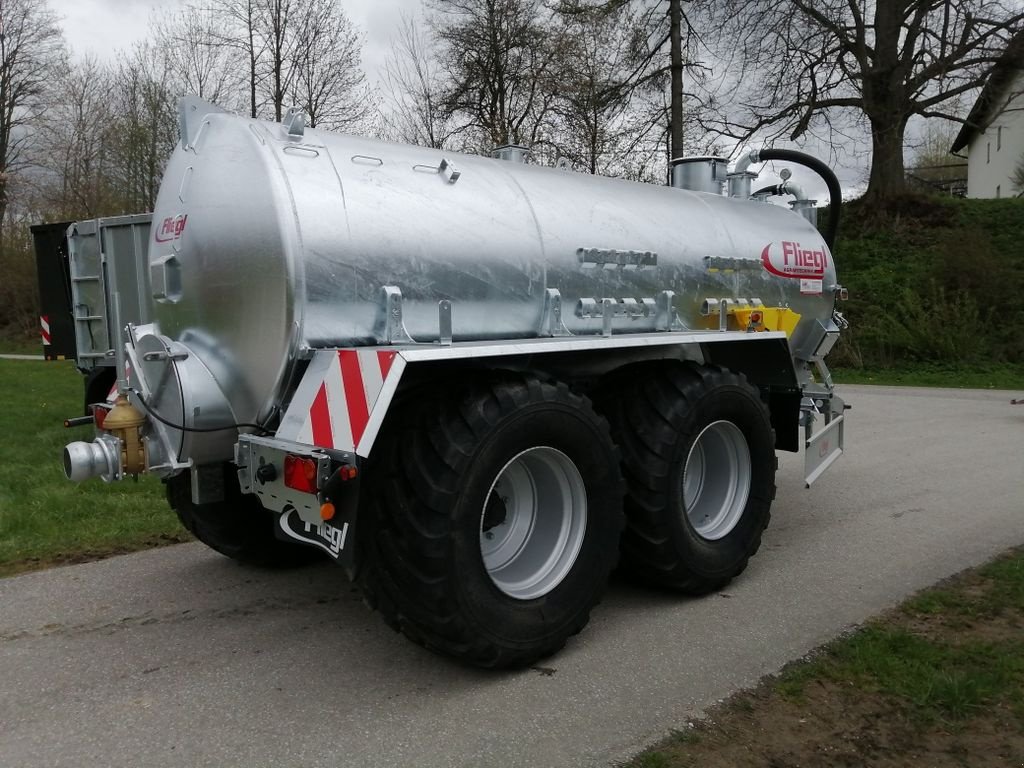 Pumpfass of the type Fliegl VFW 10600 MAXX Line, Neumaschine in Grünbach (Picture 2)