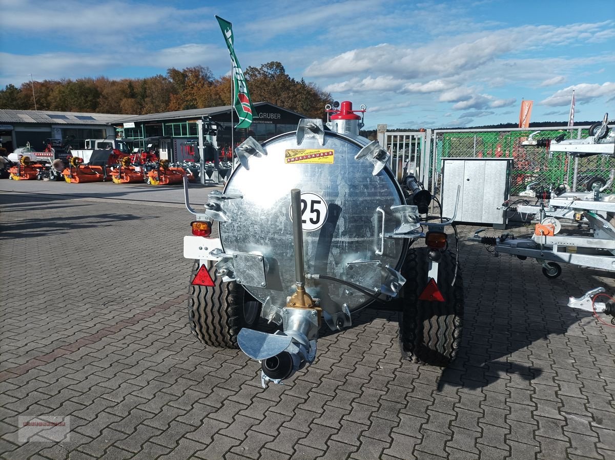 Pumpfass Türe ait Fuchs VK  2000 Liter, Gebrauchtmaschine içinde Tarsdorf (resim 8)