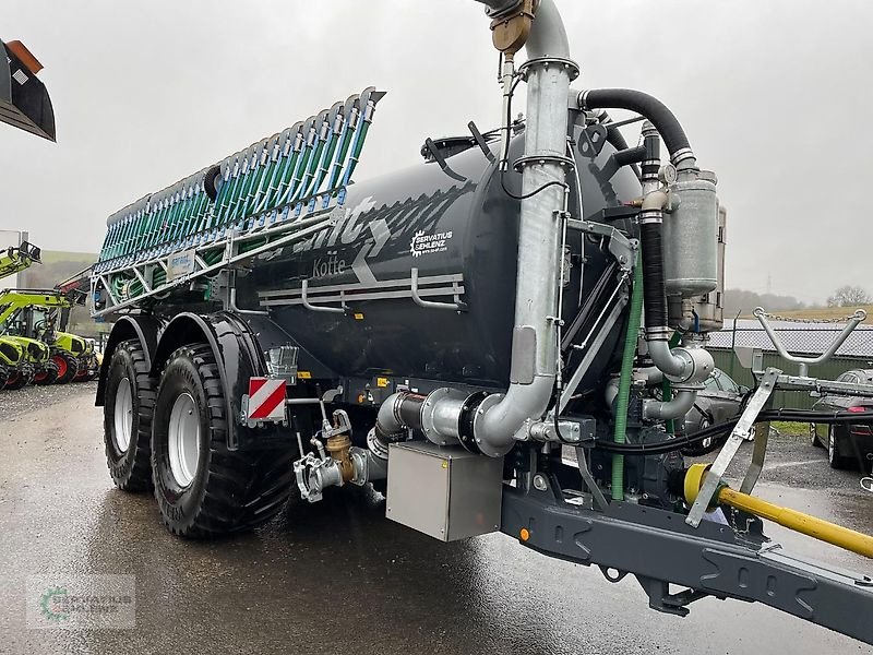 Pumpfass of the type Kotte VT 17.300 mit Bomech Farmer 15m Vorführer, Vorführmaschine in Rittersdorf (Picture 1)