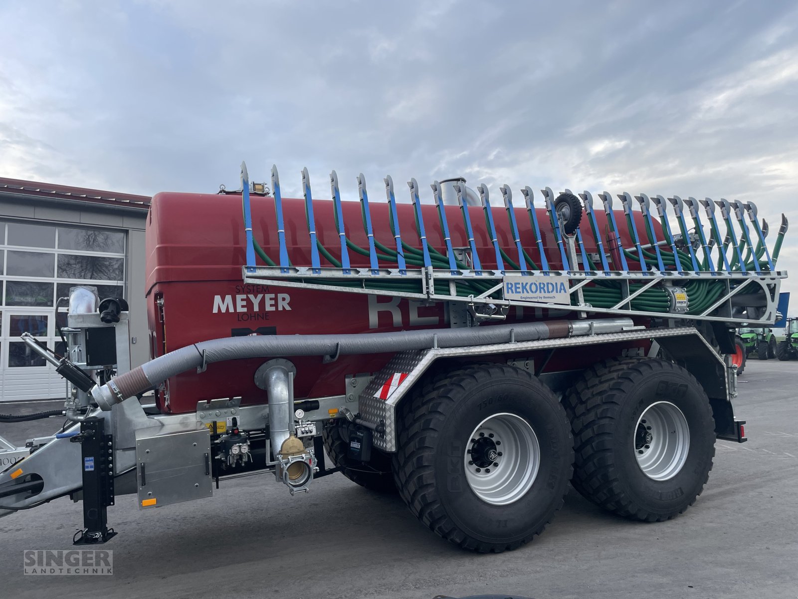 Pumpfass del tipo Meyer-Lohne MLS 16000 mit Bomech Farmer 15, Neumaschine en Ebenhofen (Imagen 11)