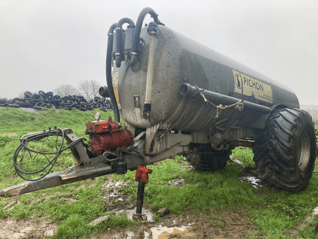 Pumpfass del tipo Pichon 11000 LITRES, Gebrauchtmaschine en CONDE SUR VIRE (Imagen 1)