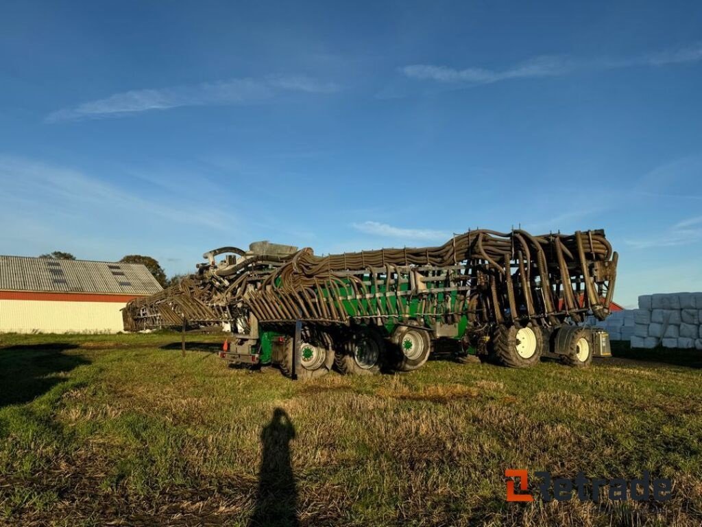 Pumpfass tip Samson PG 25 med 30m bum og kran, Gebrauchtmaschine in Rødovre (Poză 4)