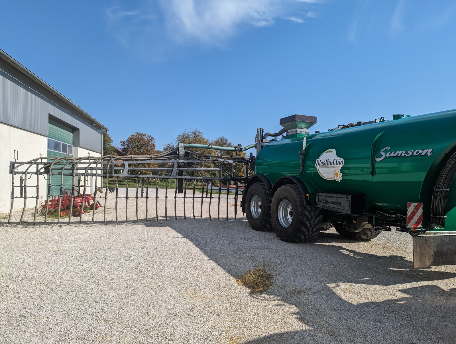 Pumpfass van het type Samson SG 23 Schwanenhals Fass Xerion, Gebrauchtmaschine in Kelheim (Foto 10)