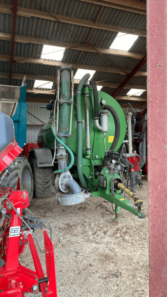 Pumpfass van het type Sonstige 16700 LITRES, Gebrauchtmaschine in TREMEUR (Foto 2)