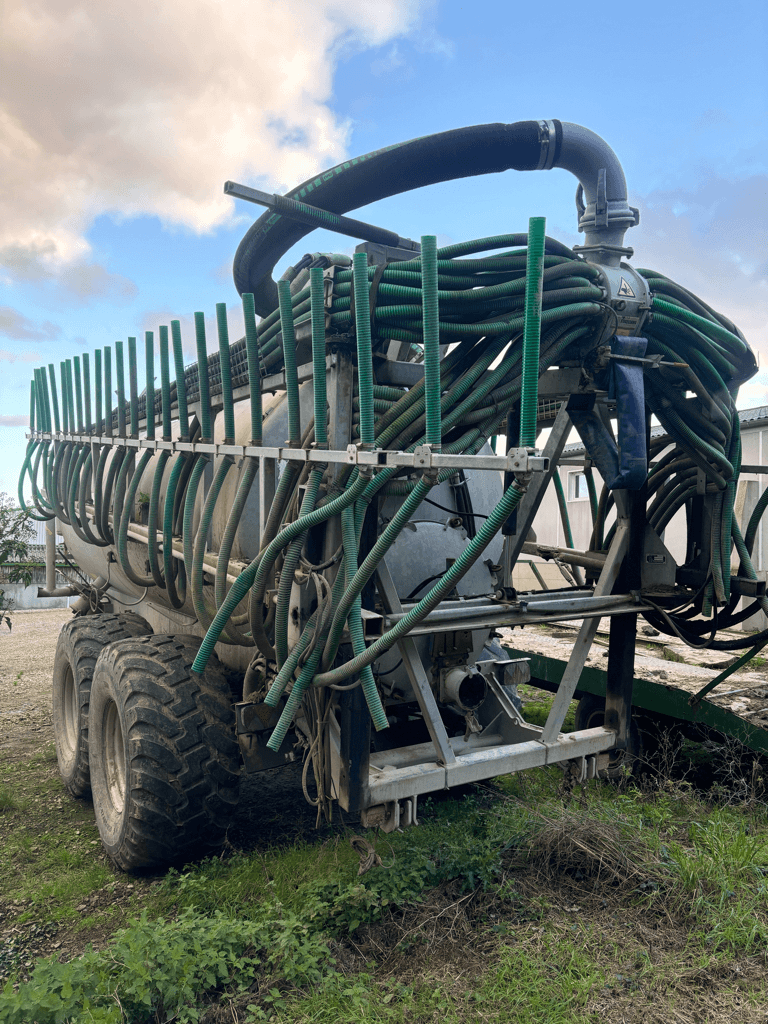 Pumpfass типа Sonstige 16700 LITRES, Gebrauchtmaschine в CONDE SUR VIRE (Фотография 3)