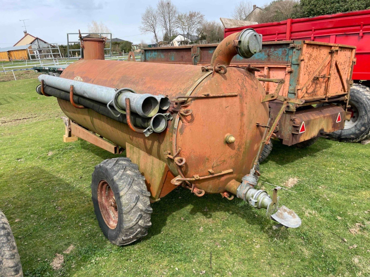 Pumpfass du type Sonstige Tonne à lisier 4000 Samas, Gebrauchtmaschine en LA SOUTERRAINE (Photo 1)