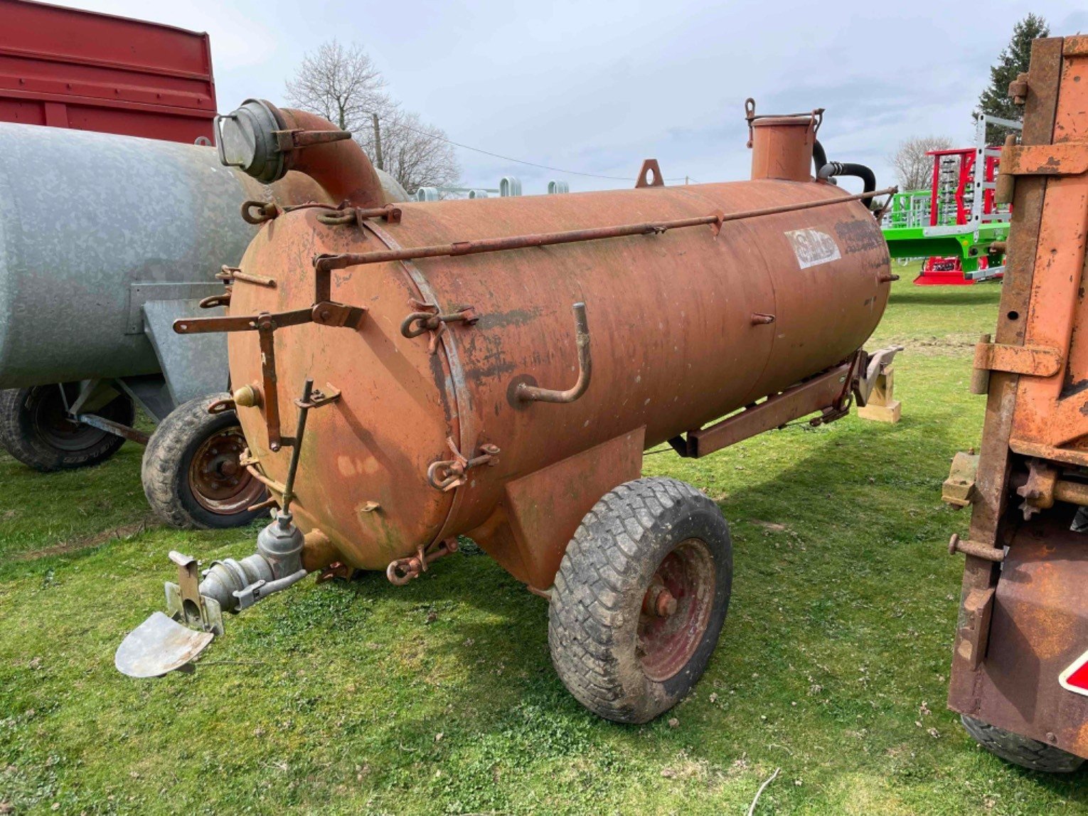 Pumpfass van het type Sonstige Tonne à lisier 4000 Samas, Gebrauchtmaschine in LA SOUTERRAINE (Foto 3)