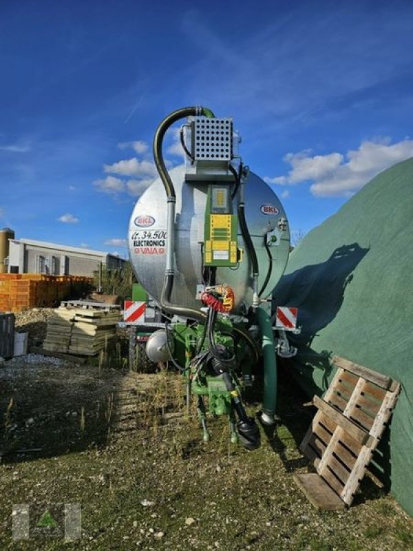 Pumpfass des Typs VAIA Vaia MB340-34400l, Neumaschine in Markt Hartmannsdorf (Bild 3)