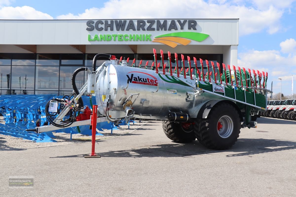 Pumpfass van het type Vakutec VA 8600 + Schleppschuh, Neumaschine in Gampern (Foto 1)