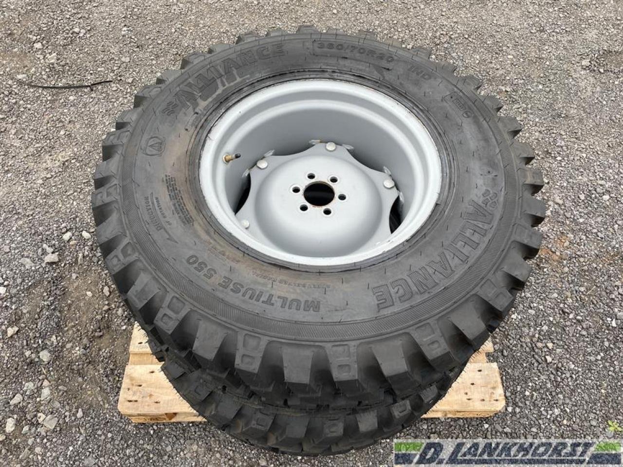 Rad del tipo Alliance 2x 360/70R20 100%, Neumaschine en Neuenhaus (Imagen 2)