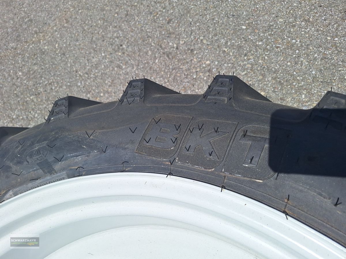 Rad tipa BKT 270/95R48 Zwillingsräder, Neumaschine u Gampern (Slika 8)