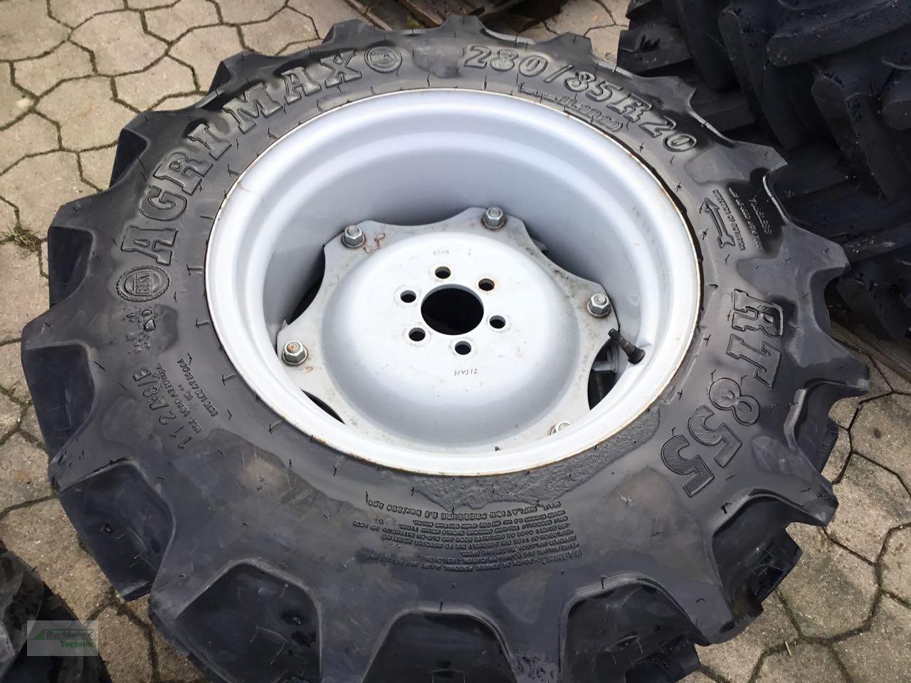 Rad от тип BKT 280/85R20, Neumaschine в Nordstemmen (Снимка 1)