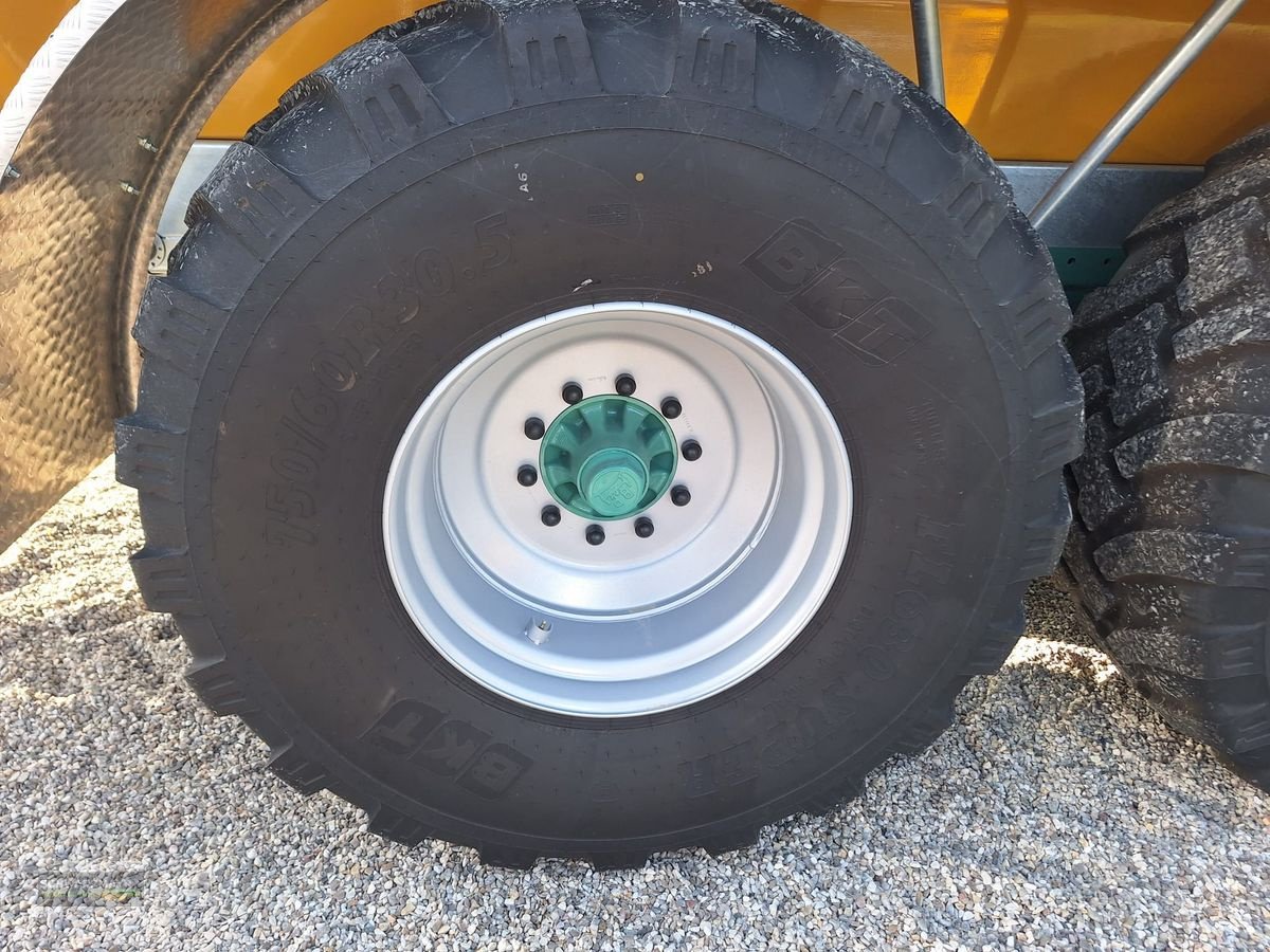 Rad a típus BKT 750/60R30,5, Neumaschine ekkor: Aurolzmünster (Kép 4)