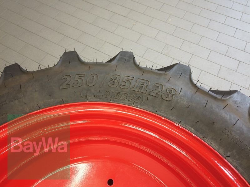 Rad typu BKT RÄDER 250/85 R 28, Gebrauchtmaschine w Manching (Zdjęcie 6)