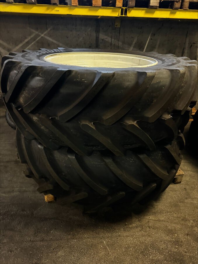 Rad des Typs Bridgestone 650/65R42 für Steyr Absolut 6240 CVT, Gebrauchtmaschine in Bergheim (Bild 1)