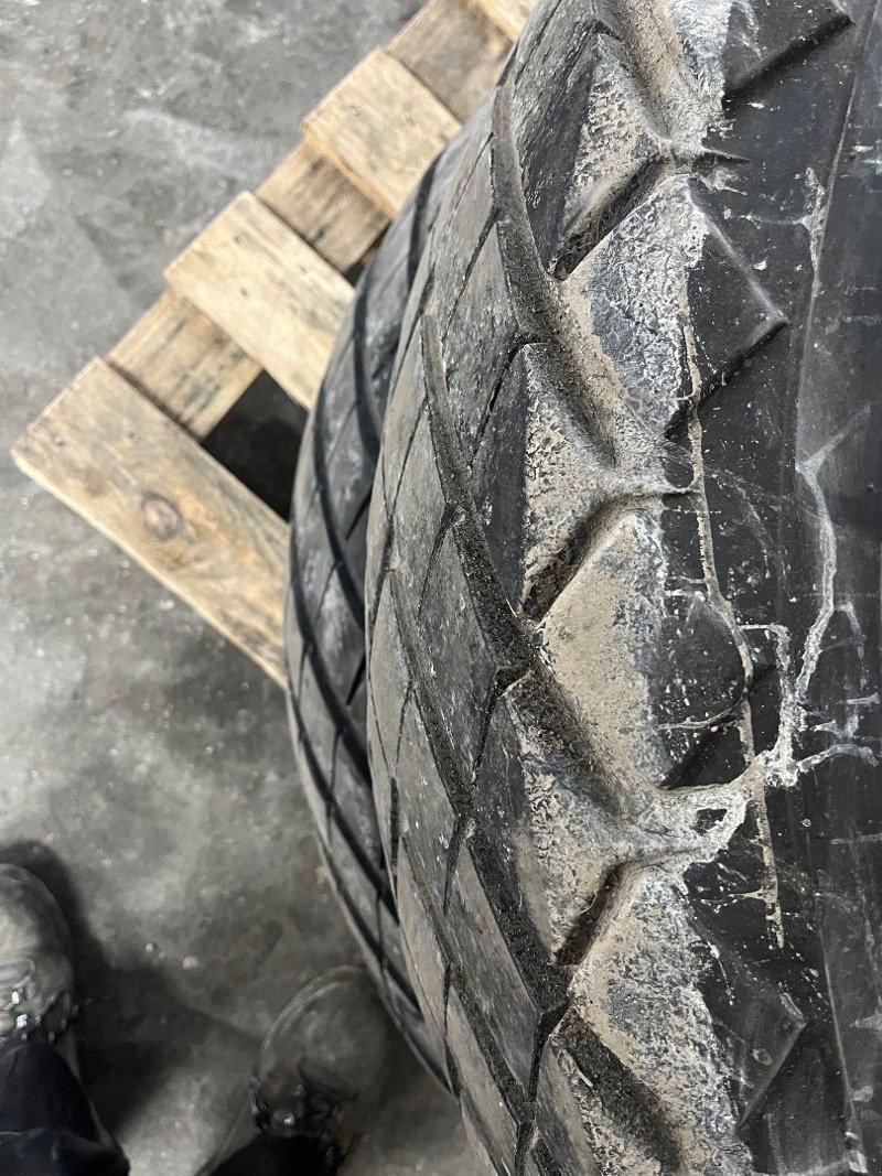 Rad tip Bridgestone Sonstiges, Gebrauchtmaschine in Helgisried (Poză 7)