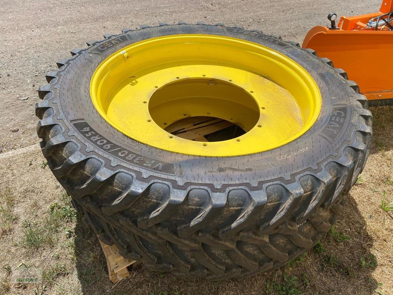 Rad typu Ceat 380/90R54 VF, Gebrauchtmaschine w Zorbau (Zdjęcie 3)