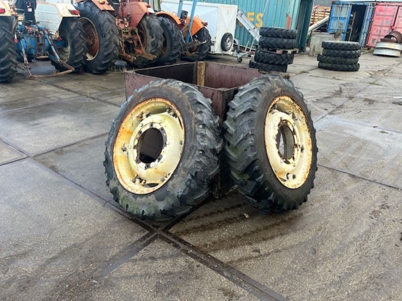 Rad от тип Firestone 11.2 R28, Gebrauchtmaschine в Callantsoog (Снимка 1)