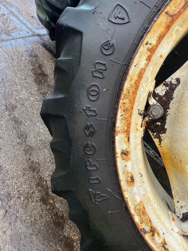 Rad des Typs Firestone 11.2 R28, Gebrauchtmaschine in Callantsoog (Bild 3)