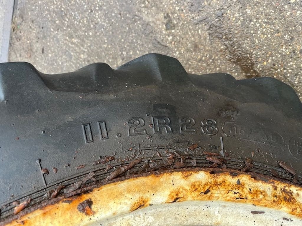 Rad des Typs Firestone 11.2 R28, Gebrauchtmaschine in Callantsoog (Bild 2)