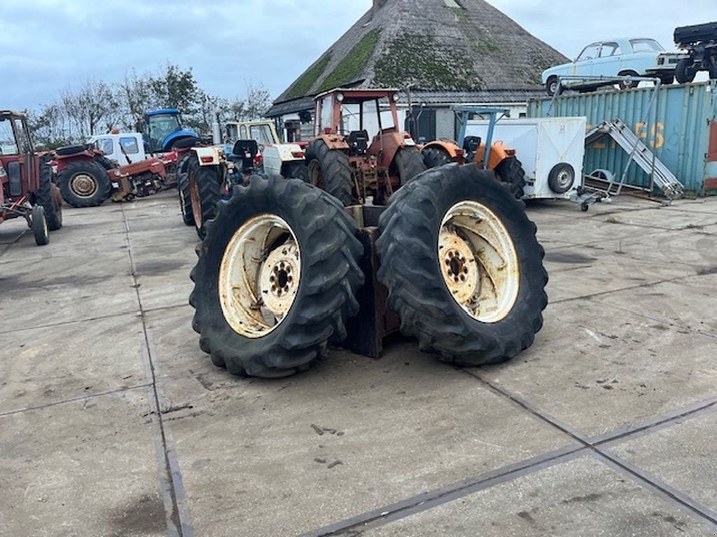 Rad des Typs Firestone 18.4 R34, Gebrauchtmaschine in Callantsoog (Bild 5)