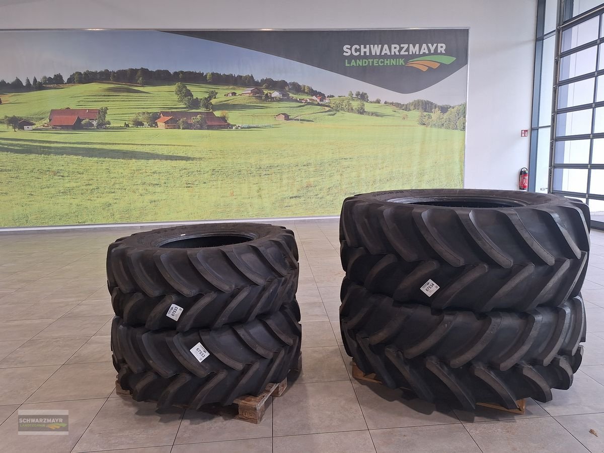 Rad van het type Firestone 540/65R28, Neumaschine in Gampern (Foto 1)