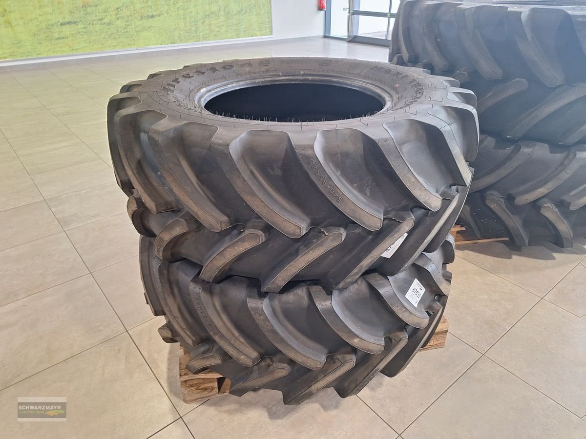 Rad van het type Firestone 540/65R28, Neumaschine in Gampern (Foto 2)