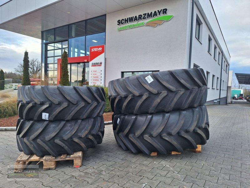 Rad of the type Firestone 600/65R38+480/65R28, Neumaschine in Aurolzmünster (Picture 1)