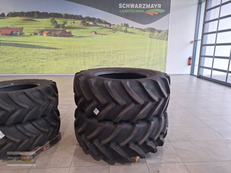 Rad of the type Firestone 650/65R38, Neumaschine in Gampern