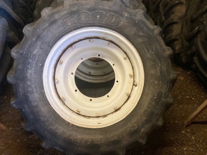 Rad от тип GoodYear 480/65-28, Gebrauchtmaschine в Skærbæk (Снимка 1)