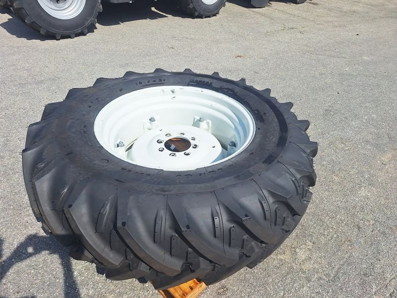 Rad типа Kleber 420/85R30 (16,9R30) Rad Super G, Neumaschine в St. Marienkirchen (Фотография 2)