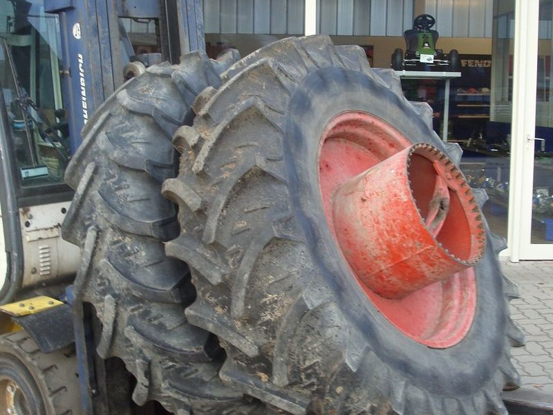 Rad Türe ait Kock & Sohn Zwillingsräder KN-Kupplung 18.4R34 Fendt, Gebrauchtmaschine içinde Judenburg