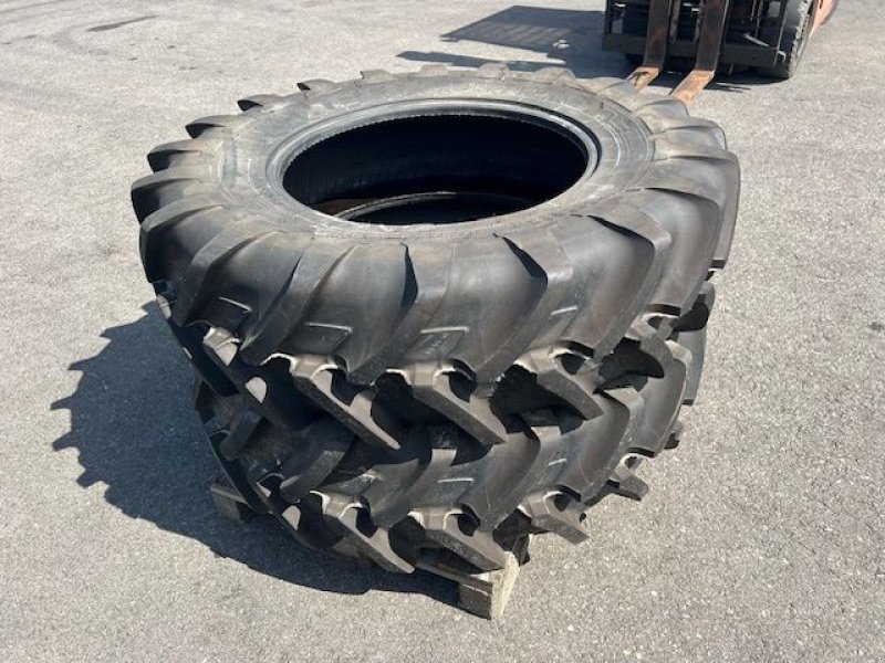 Rad du type Michelin 14.9R28, Neumaschine en NATTERNBACH (Photo 1)