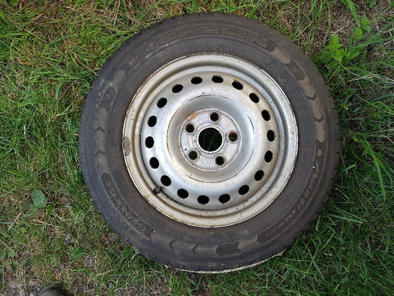 Rad tipa Michelin 195x70 R15C Reifen, Gebrauchtmaschine u Chur (Slika 1)