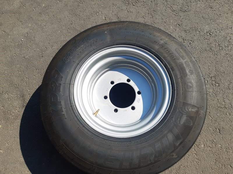 Rad tipa Michelin 340/65R18, Neumaschine u Etziken (Slika 1)