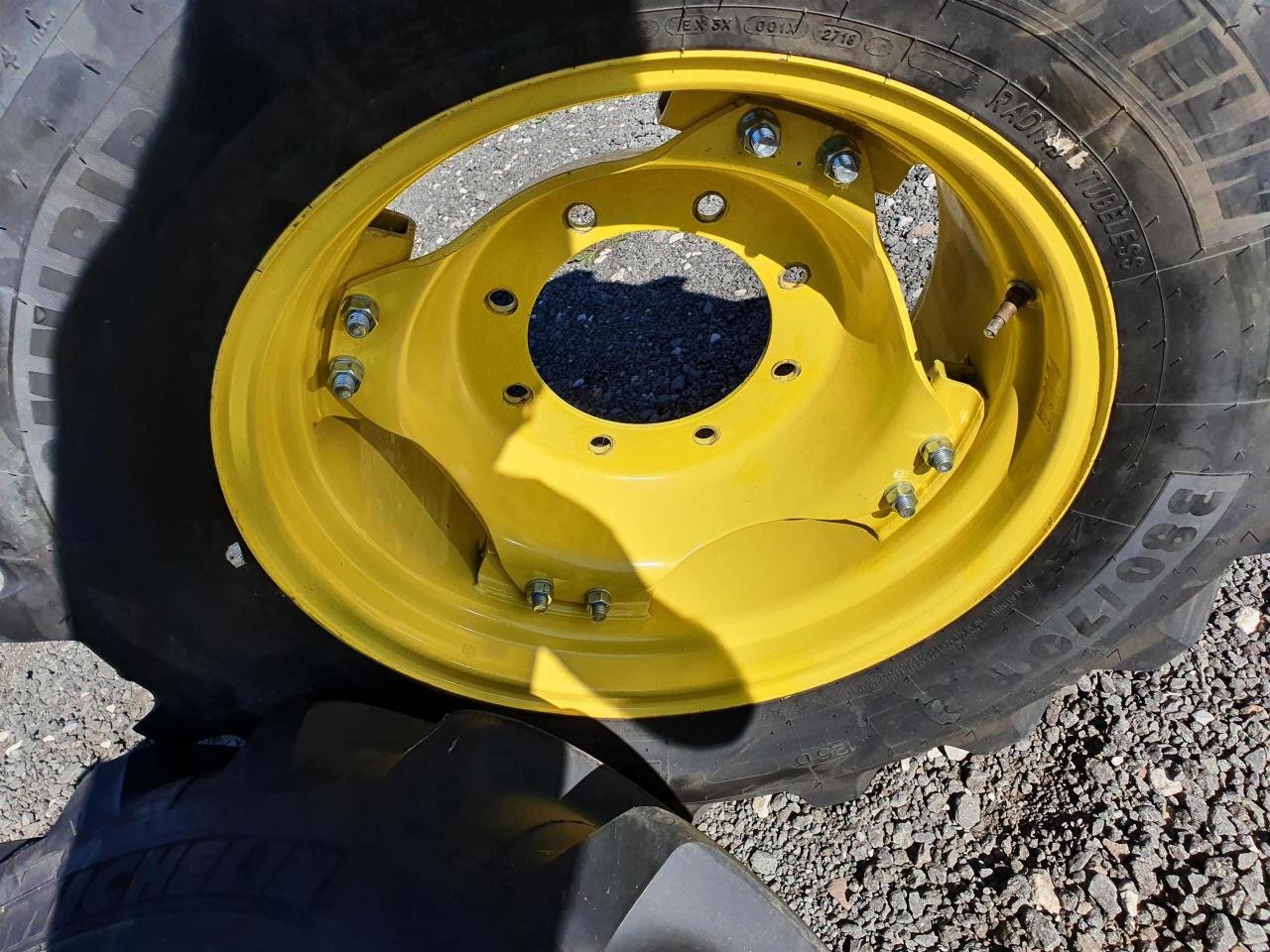 Rad del tipo Michelin 380/70R24 x2, Neumaschine In Zweibrücken (Immagine 9)