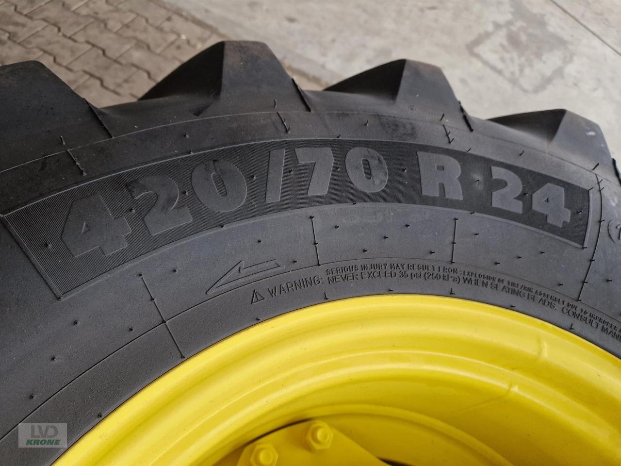 Rad van het type Michelin 420/70R24, Gebrauchtmaschine in Spelle (Foto 2)