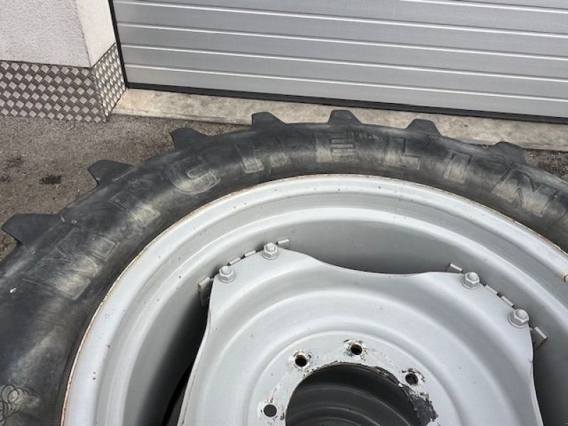 Rad of the type Michelin 440/65R28 XM108, Gebrauchtmaschine in NATTERNBACH (Picture 4)