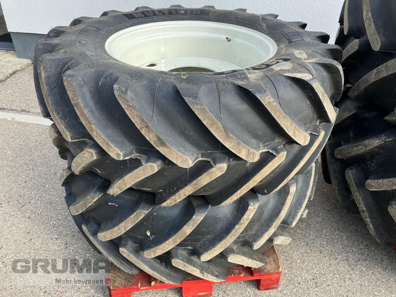 Rad типа Michelin 480/65 R 28 und  600/65 R 38 Multibib, Neumaschine в Friedberg-Derching (Фотография 2)