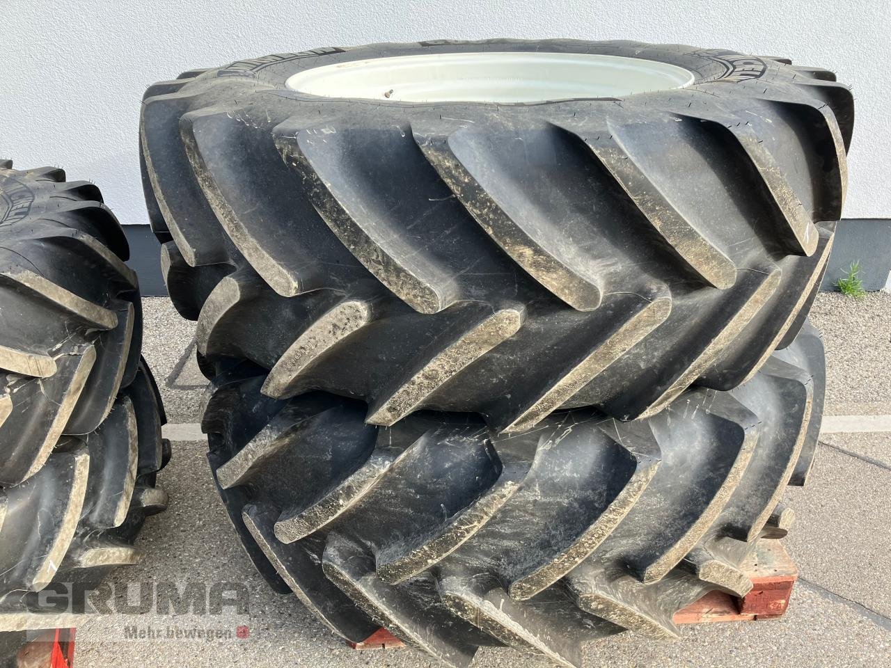 Rad typu Michelin 480/65 R 28 und  600/65 R 38 Multibib, Neumaschine v Friedberg-Derching (Obrázok 5)