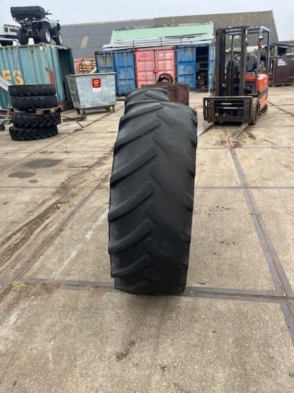 Rad от тип Michelin 480\65 R28 X M100, Gebrauchtmaschine в Callantsoog (Снимка 3)