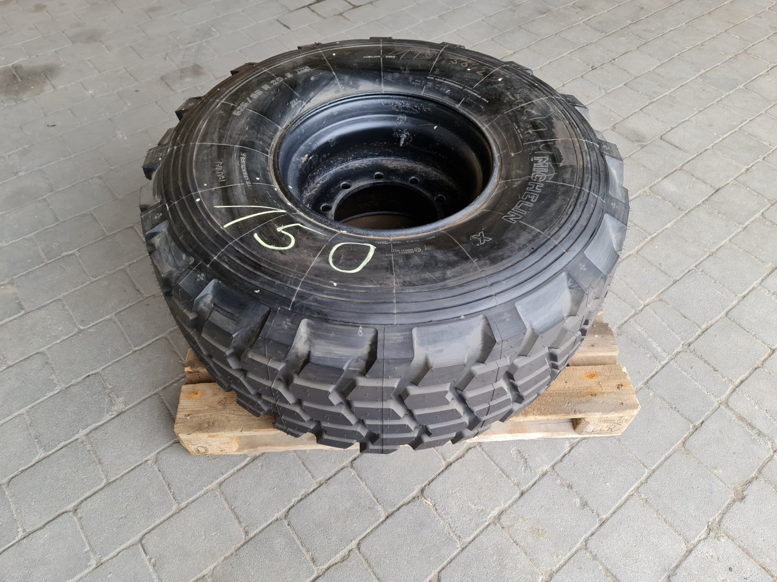 Rad des Typs Michelin 525/65 R20.5 XS Reifen mit Felge für Krampe Muldenkipper, Kröger, etc., Gebrauchtmaschine in Großschönbrunn (Bild 1)