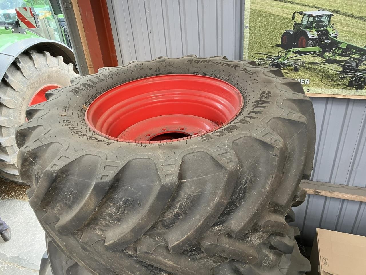 Rad of the type Michelin 540/65R28 - 650/65R3, Gebrauchtmaschine in Holstebro (Picture 2)